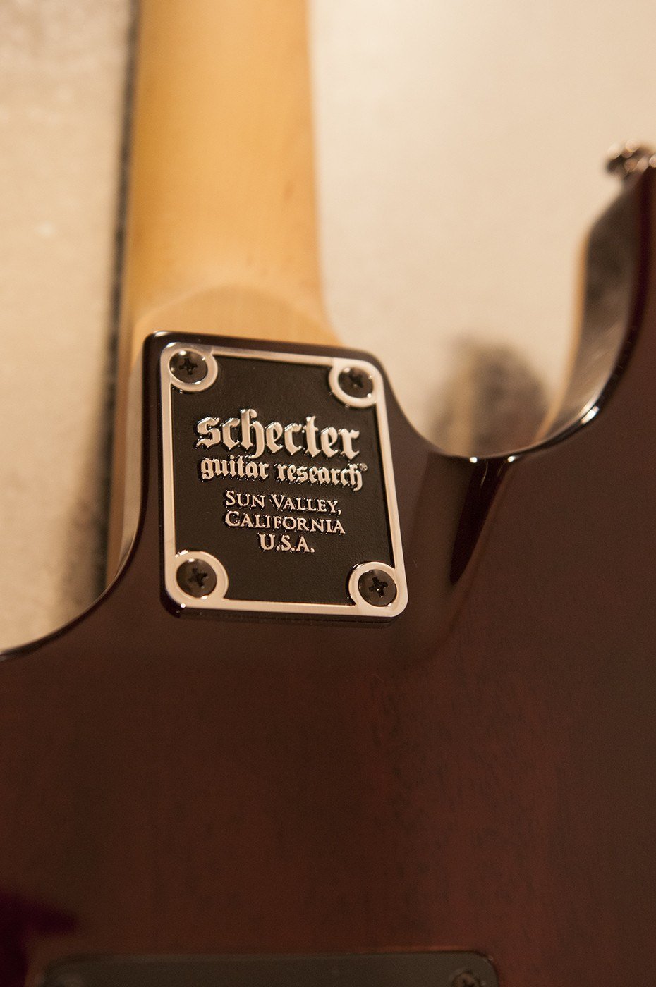 Schecter Guitars Schecter Omen Extreme FR (Floyd Rose) | Vintage Sunburst